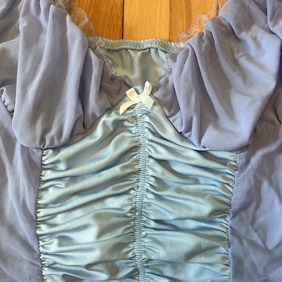 Cute Ruched Tank Top - Picture 2 of 3